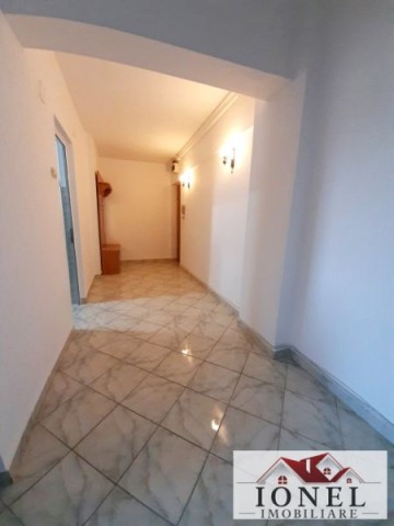 apartament-trei-camere-decomandat-de-vanzare-in-centru-alba-iulia-5